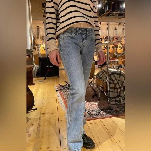 Brandy Melville Jeans Brandy Melville Annie Light Wash Jeans